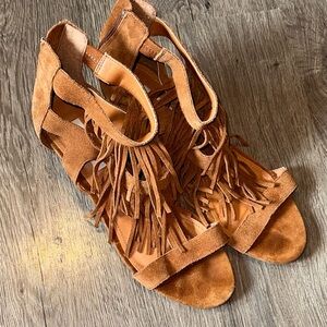 Steve Madden Brown Fringe Sandals
